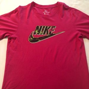 nike shirt.